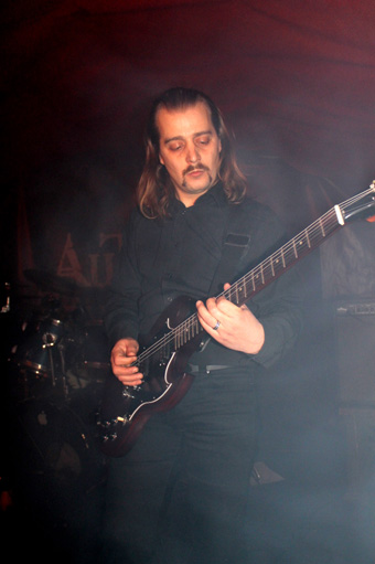 View larger image View larger image